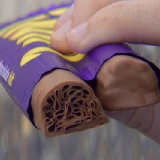 Cadbury Twirl chocolate ao leite em camadas embalagem individual